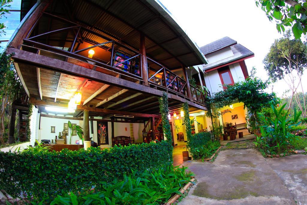 Baan Saleepai Hotell Exteriör bild