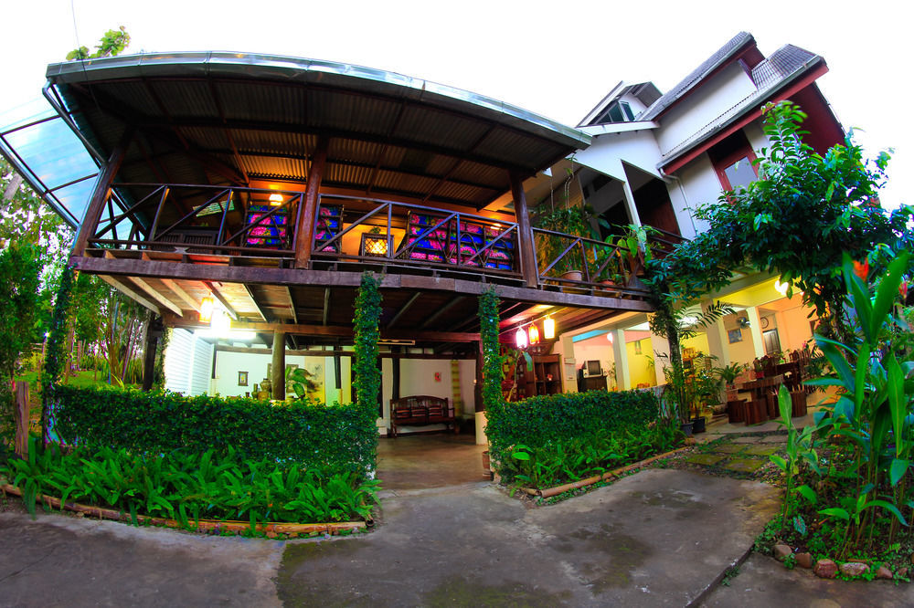 Baan Saleepai Hotell Exteriör bild