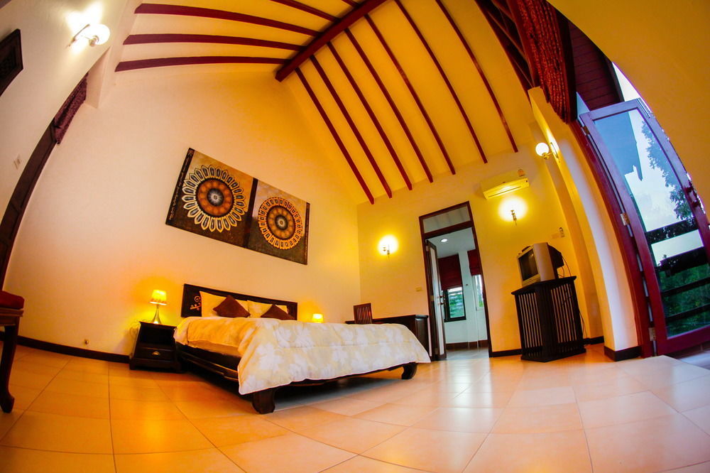 Baan Saleepai Hotell Exteriör bild